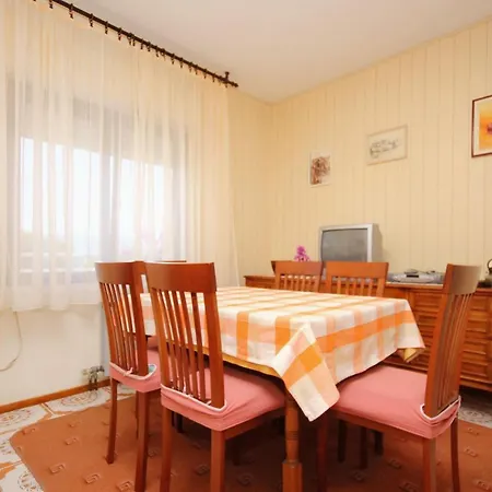 Apartments By The Sea Mastrinka, Ciovo - 10261 *